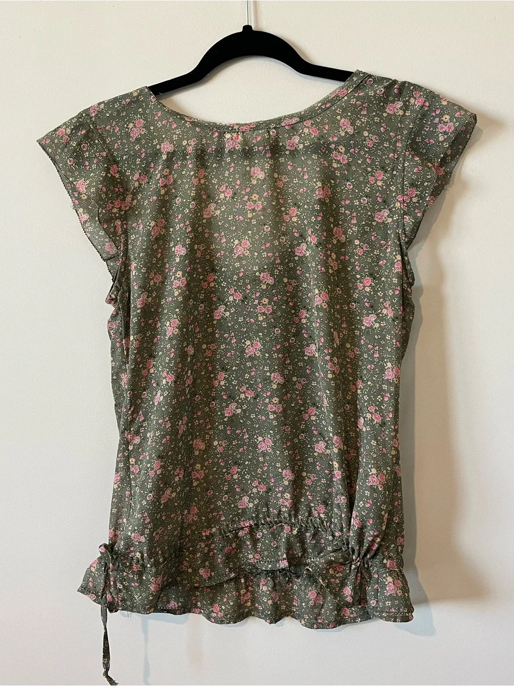 Mudd Olive Button-Front Ruffle Blouse - Pink Floral - Picture 6 of 6